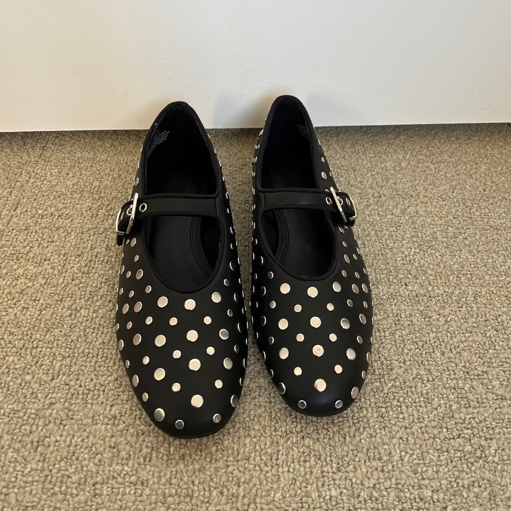 Never Worn H&M Studed Mary Jane Ballet Flats